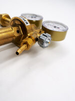 Bottle pressure reducer for compressed air from 200 bar to 0-30 bar.